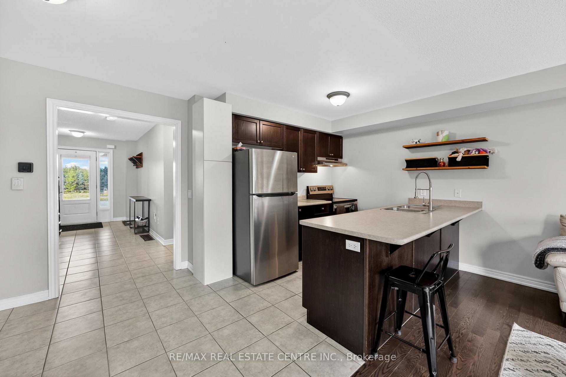 Photo 16 of 941 Cook Crescent, Shelburne — HOMEH