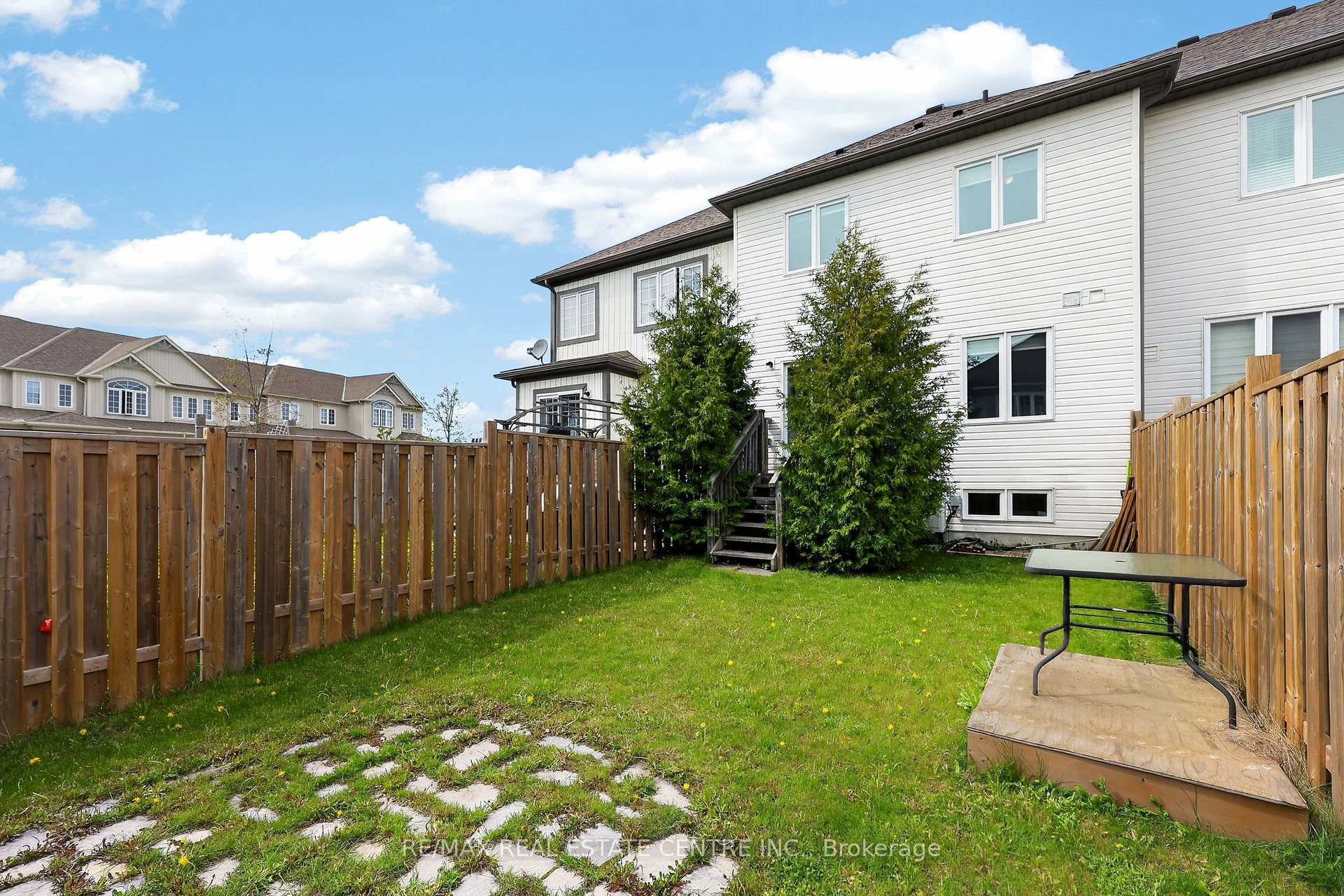 Photo 25 of 941 Cook Crescent, Shelburne — HOMEH