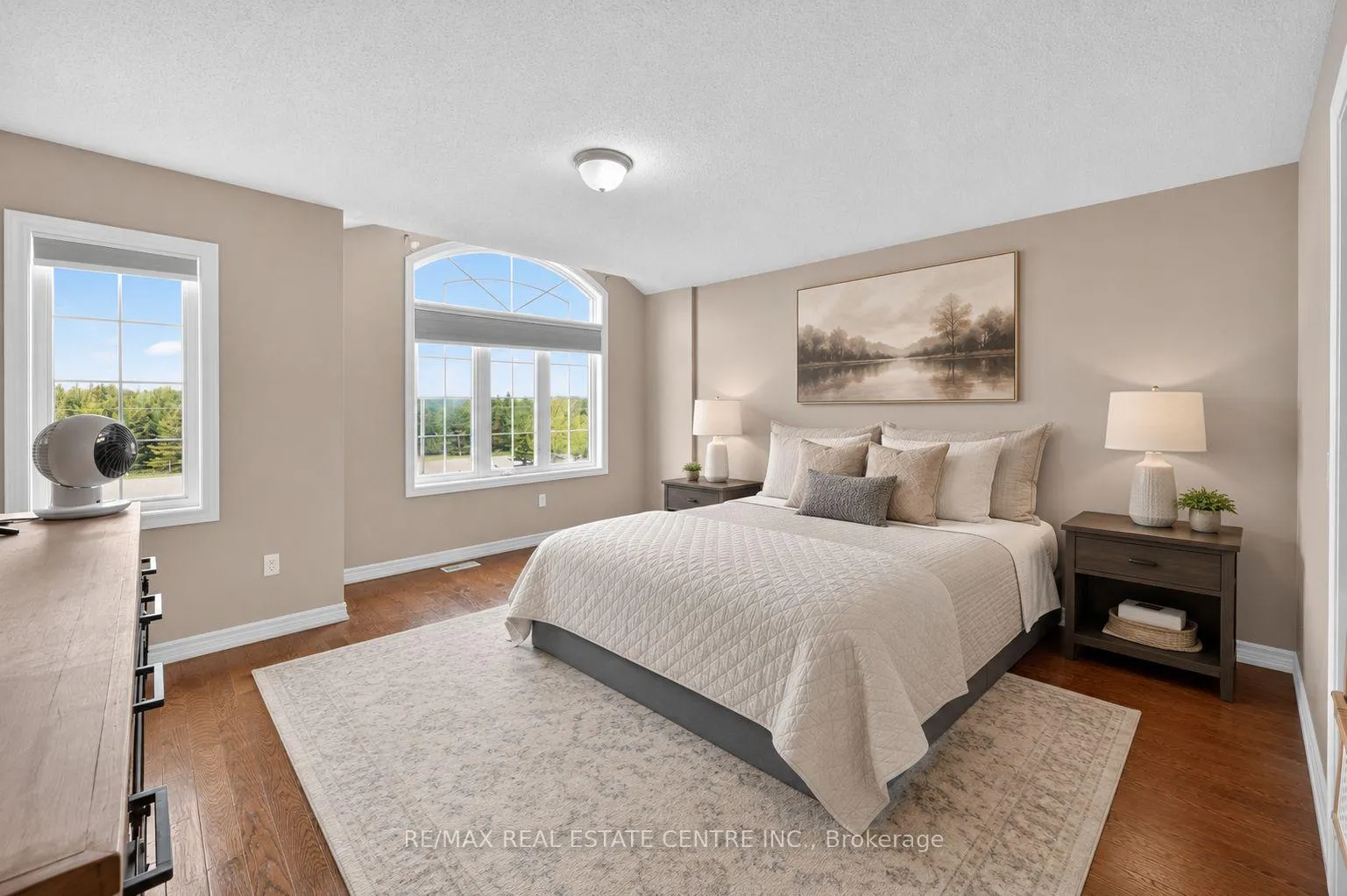Photo 3 of 941 Cook Crescent, Shelburne — HOMEH