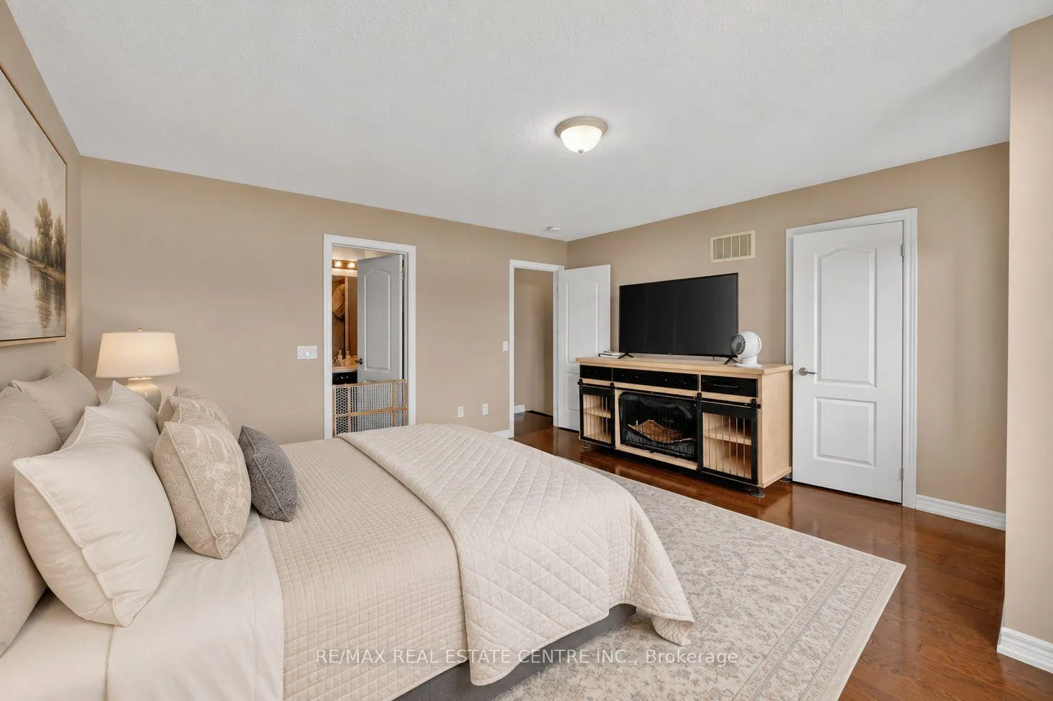 Photo 4 of 941 Cook Crescent, Shelburne — HOMEH