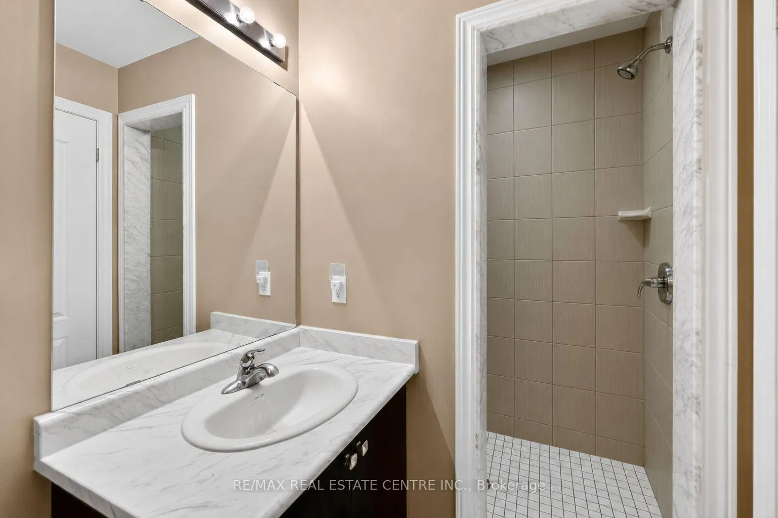 Photo 6 of 941 Cook Crescent, Shelburne — HOMEH