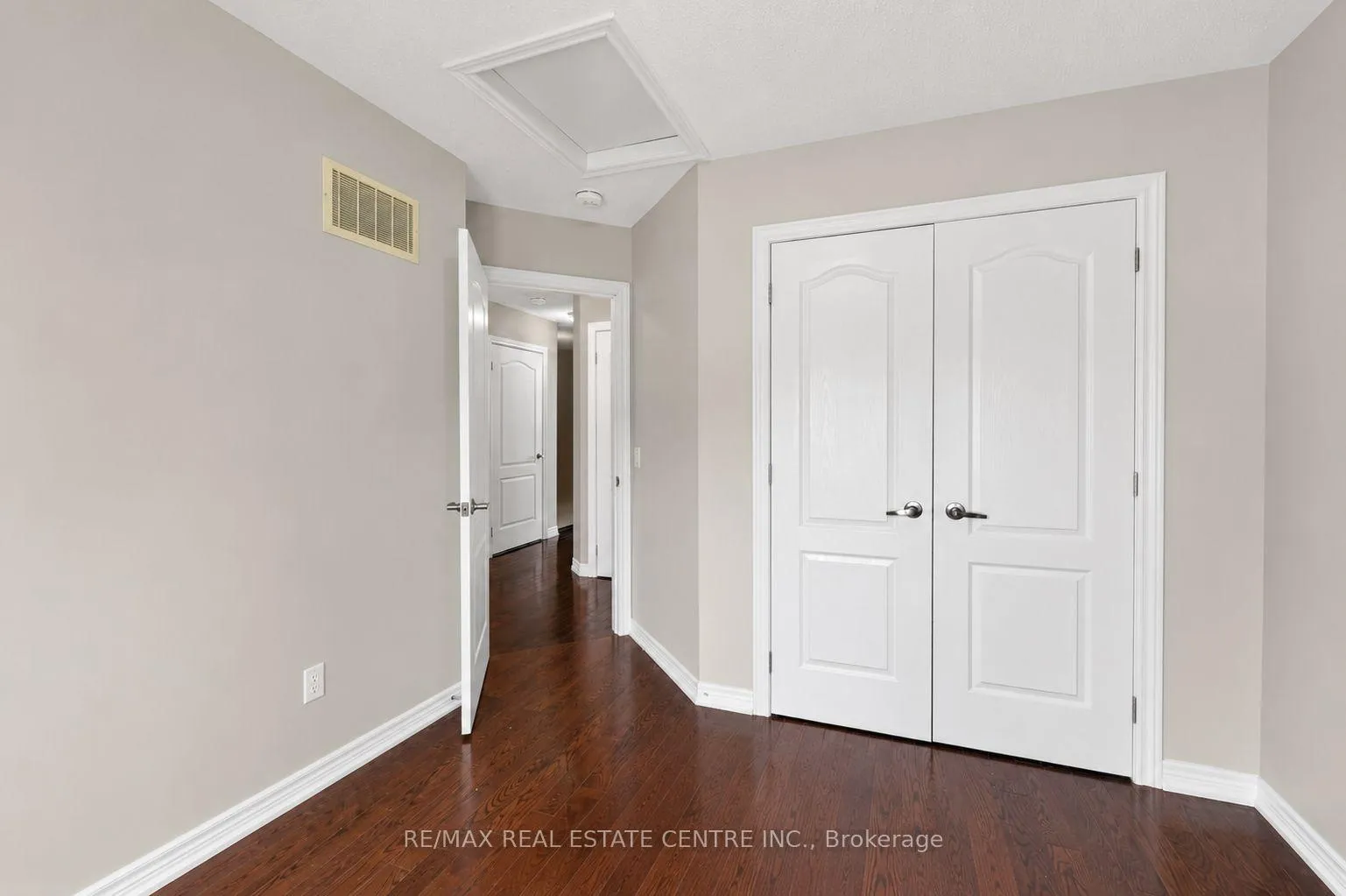 Photo 8 of 941 Cook Crescent, Shelburne — HOMEH