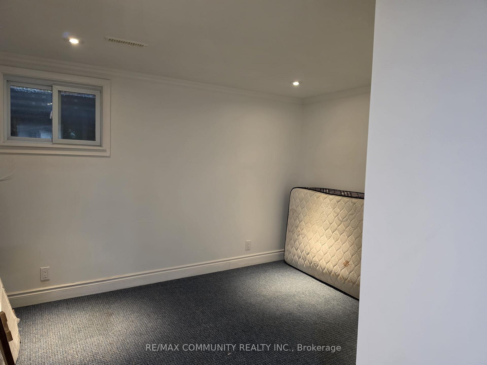 Photo 8 of 792 Tatra Drive, Oshawa, McLaughlin — HOMEH