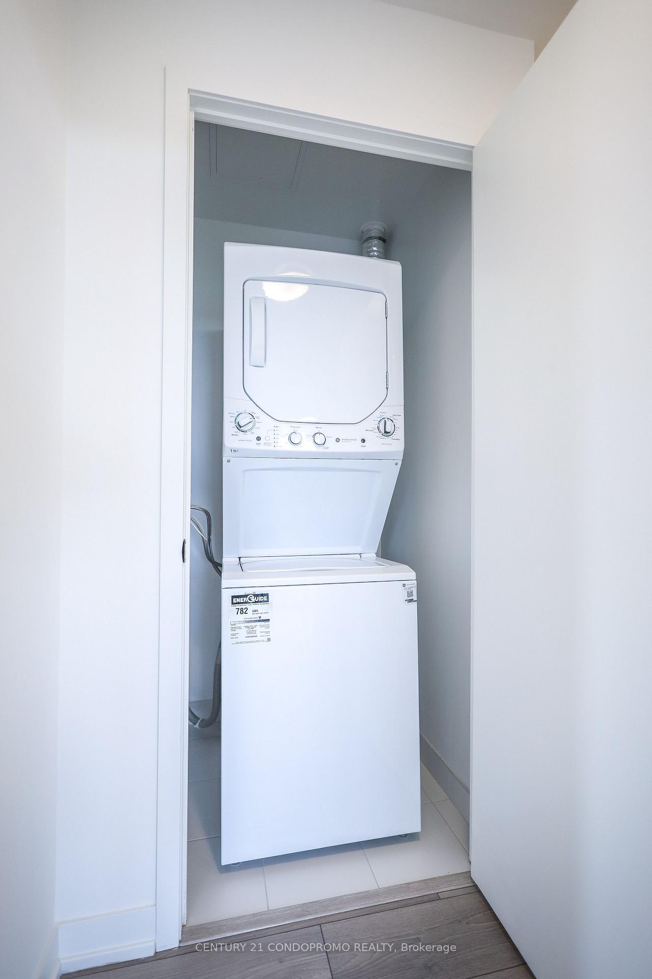 Photo 14 of Unit 1502, 285 Dufferin Street, Toronto, South Parkdale — HOMEH
