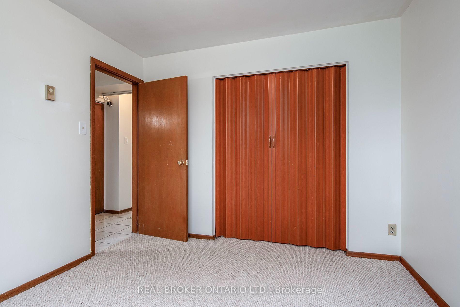 Photo 6 of 374 Southill Drive, Kitchener, Chicopee/Freeport — HOMEH