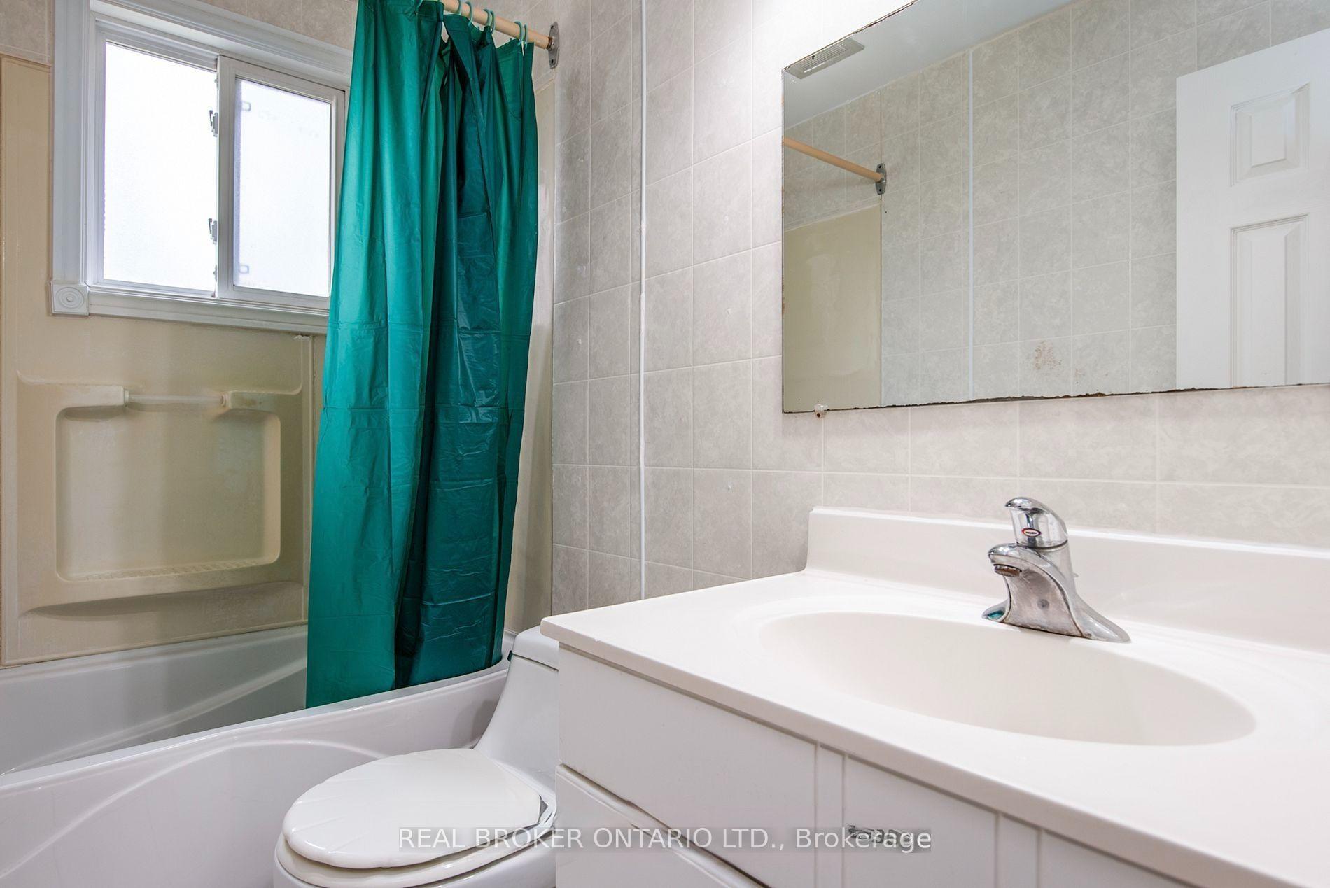 Photo 7 of 374 Southill Drive, Kitchener, Chicopee/Freeport — HOMEH