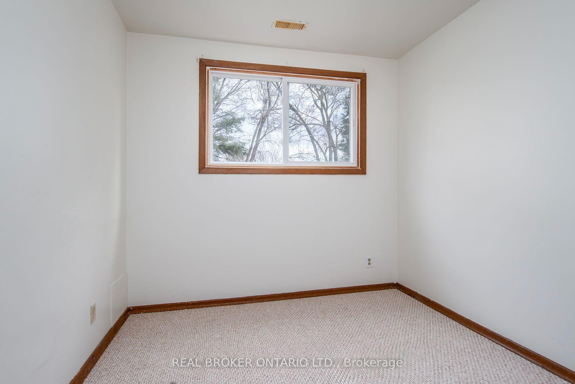 Photo 9 of 374 Southill Drive, Kitchener, Chicopee/Freeport — HOMEH