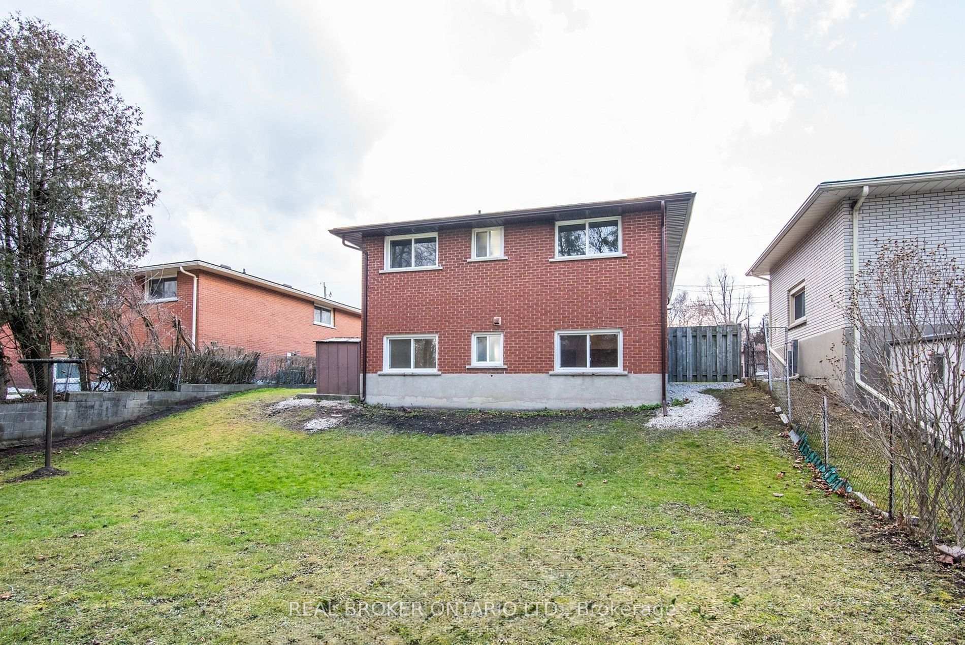 Photo 12 of 374 Southill Drive, Kitchener, Chicopee/Freeport — HOMEH