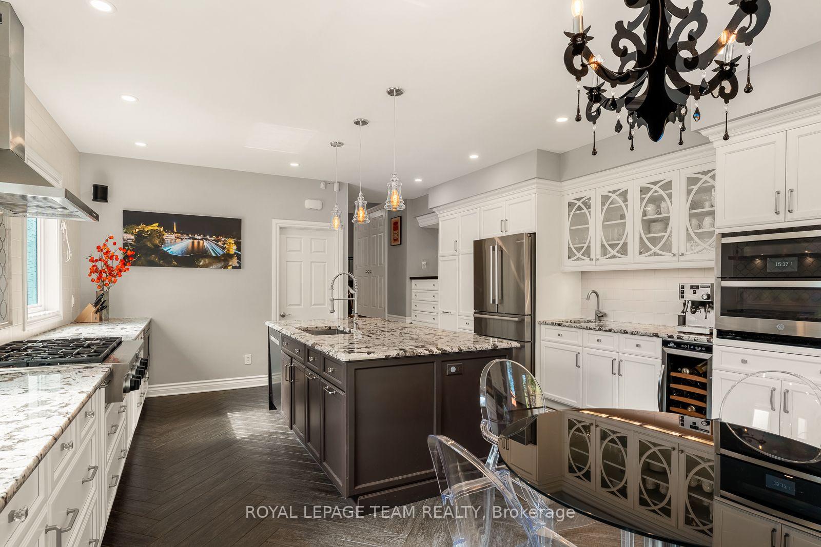 Photo 18 of 150 Guigues Avenue, Ottawa, Lower Town/Byward Market — HOMEH