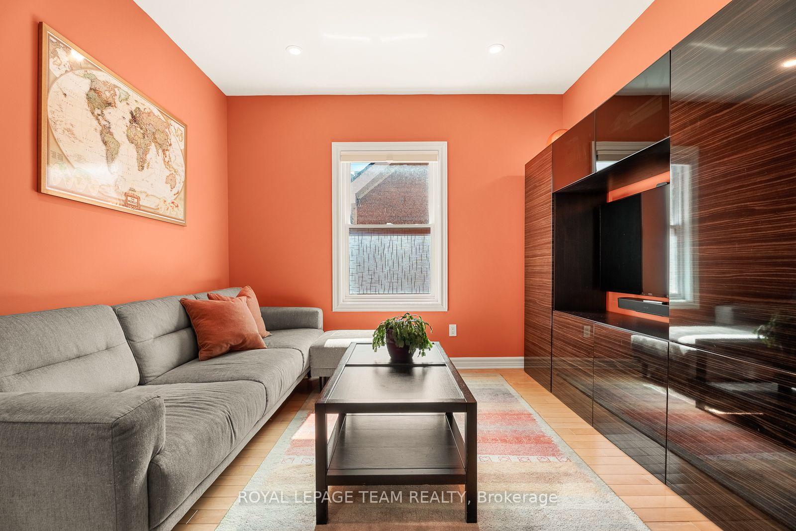 Photo 23 of 150 Guigues Avenue, Ottawa, Lower Town/Byward Market — HOMEH
