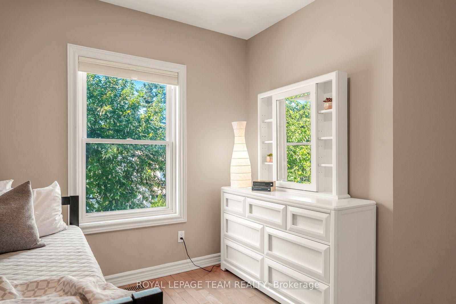 Photo 26 of 150 Guigues Avenue, Ottawa, Lower Town/Byward Market — HOMEH