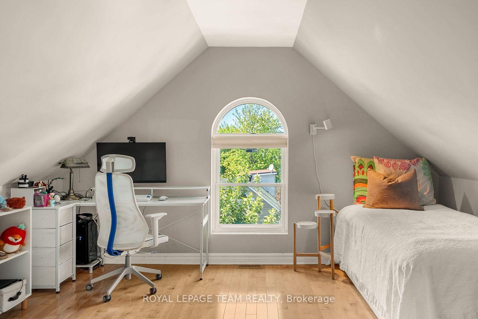 Photo 33 of 150 Guigues Avenue, Ottawa, Lower Town/Byward Market — HOMEH