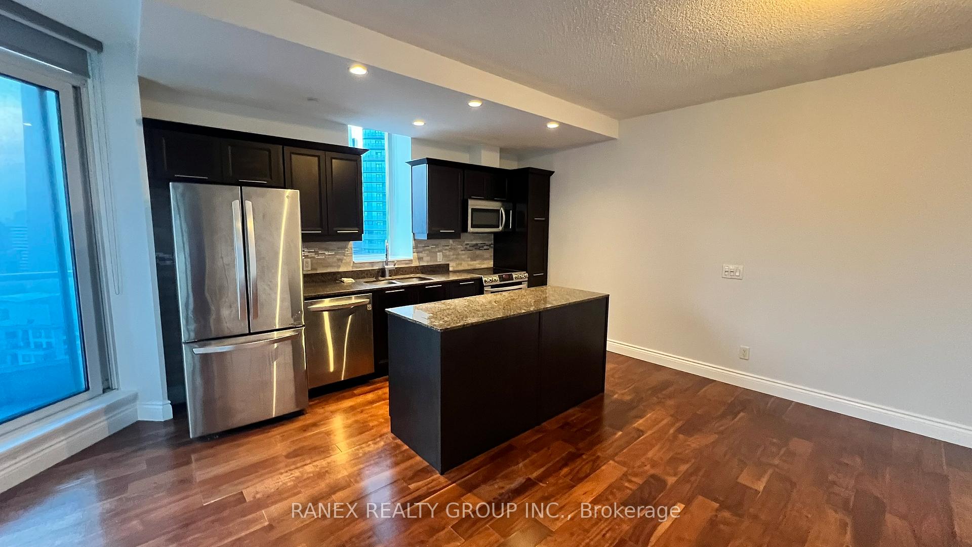 Photo 11 of Unit 2812, 8 York Street, Toronto, Waterfront Communities — HOMEH