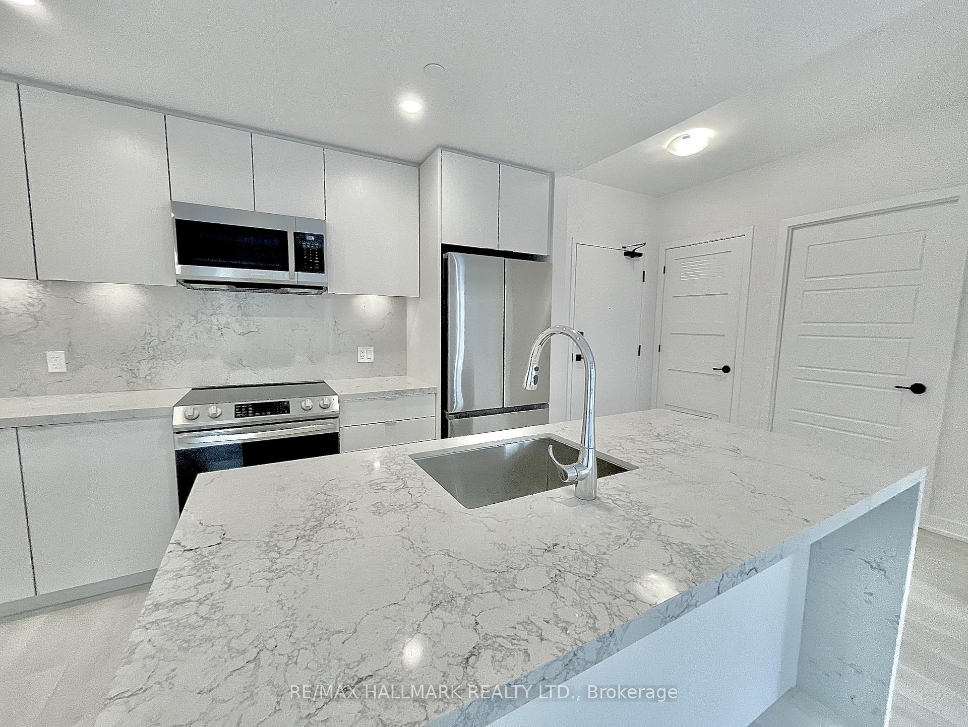 Front of Unit 210, 415 Sea Ray Avenue