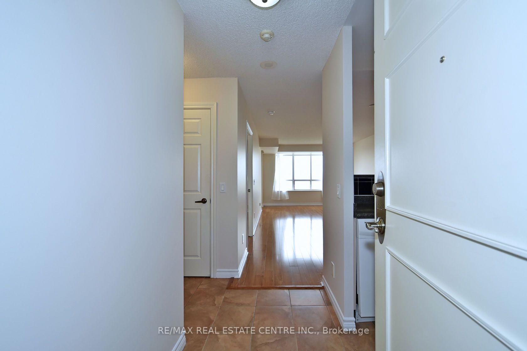 Photo 3 of Unit 2624, 700 Humberwood Boulevard, Etobicoke, West Humber-Clairville — HOMEH