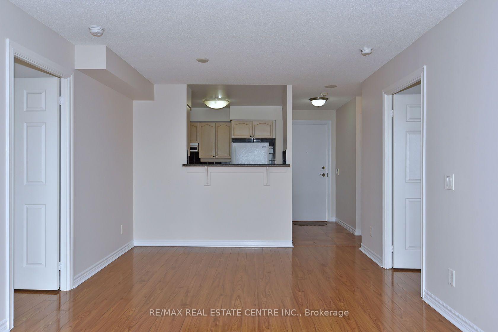 Photo 13 of Unit 2624, 700 Humberwood Boulevard, Etobicoke, West Humber-Clairville — HOMEH