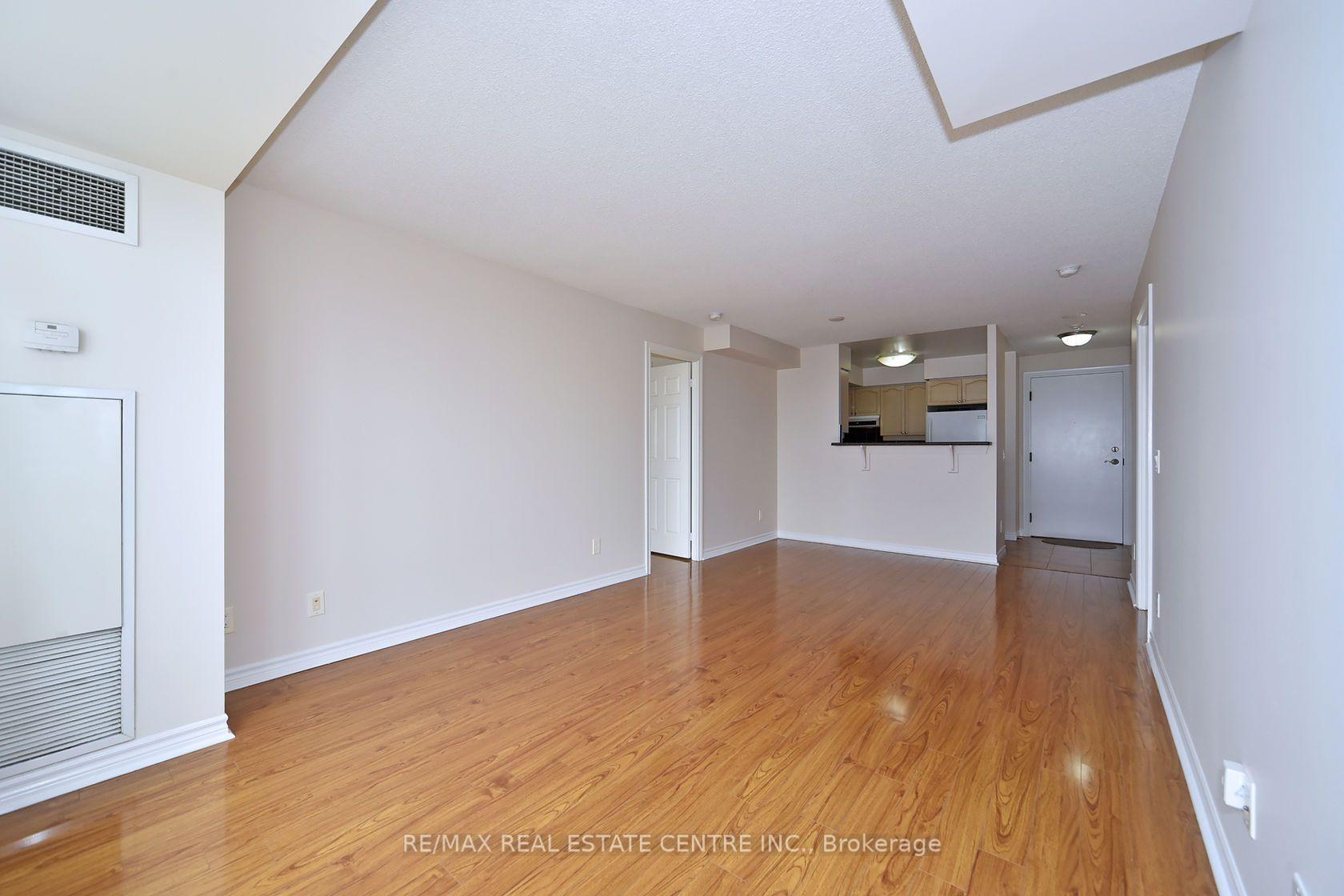 Photo 17 of Unit 2624, 700 Humberwood Boulevard, Etobicoke, West Humber-Clairville — HOMEH