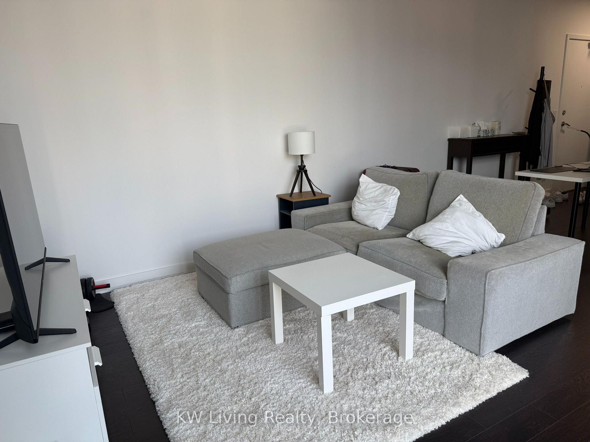 Photo 7 of Unit 2009, 210 Simcoe Street, Toronto, Kensington-Chinatown — HOMEH