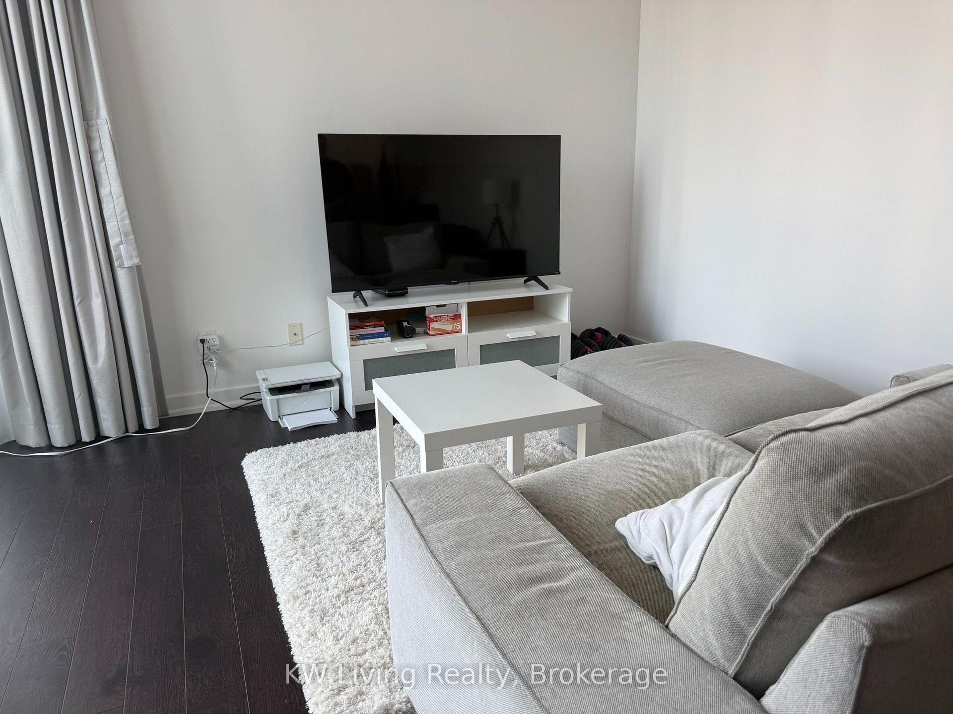 Photo 8 of Unit 2009, 210 Simcoe Street, Toronto, Kensington-Chinatown — HOMEH