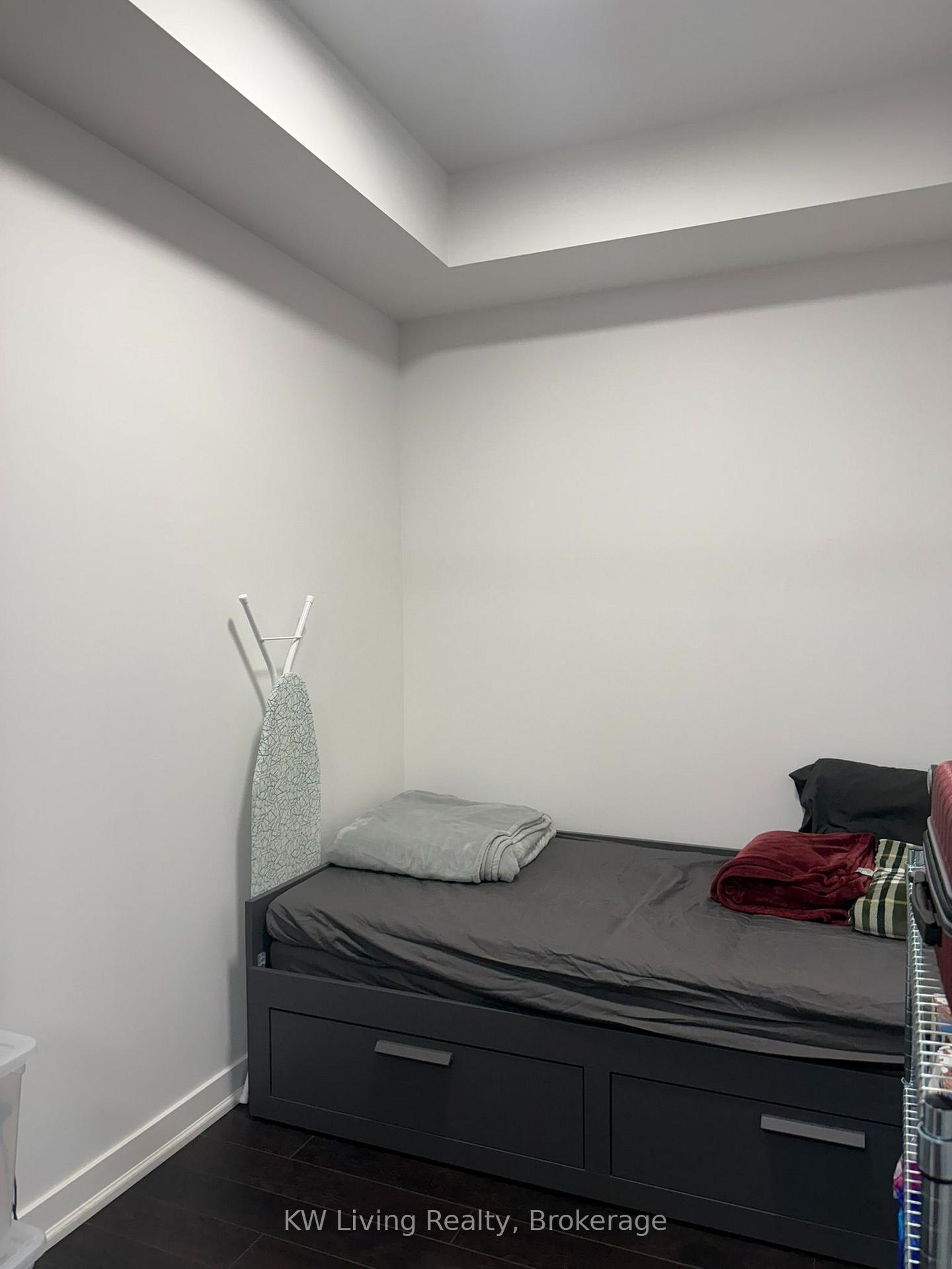 Photo 18 of Unit 2009, 210 Simcoe Street, Toronto, Kensington-Chinatown — HOMEH