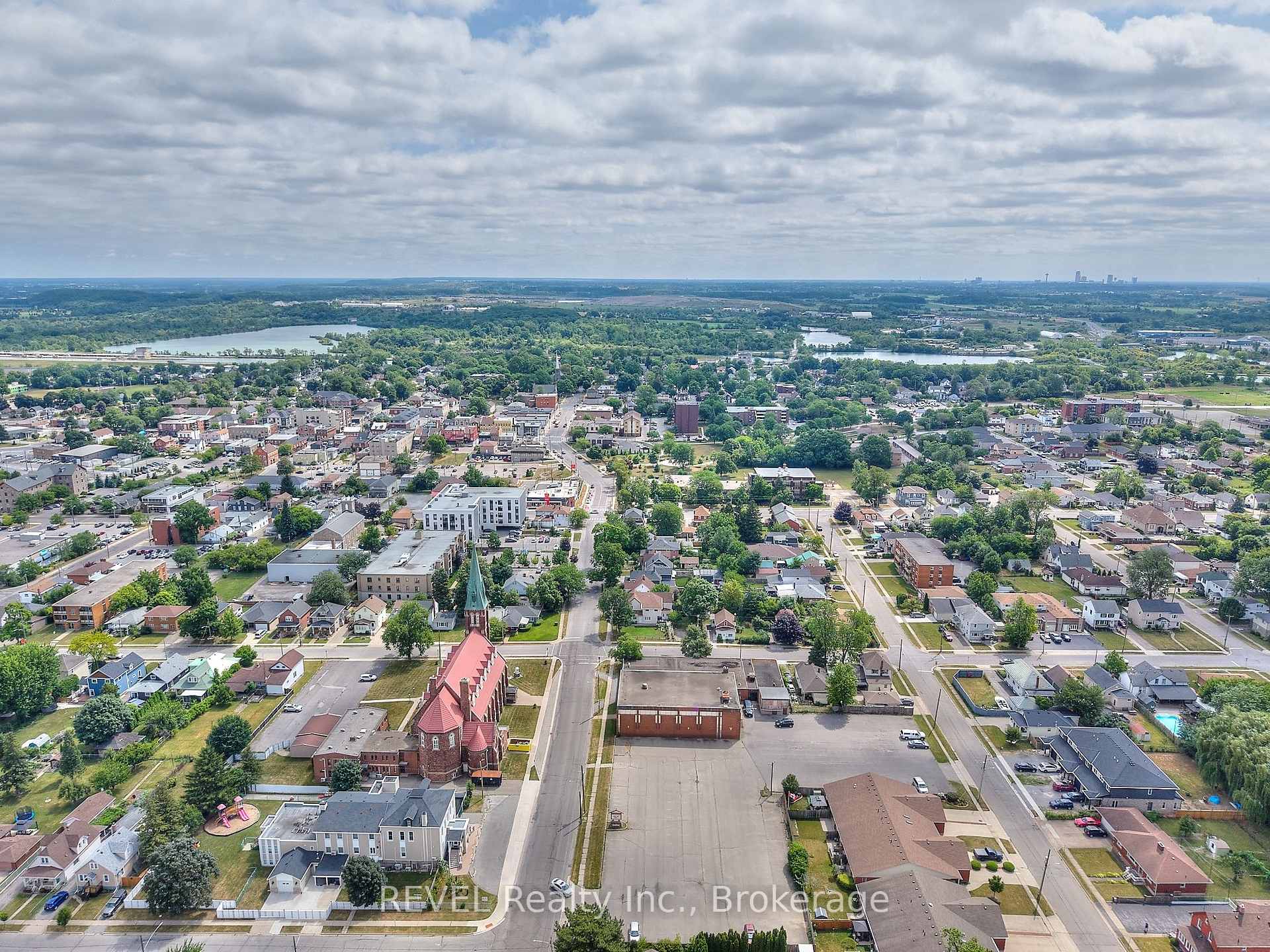 Photo 34 of 9 Colborne Street, Thorold, Thorold Downtown — HOMEH