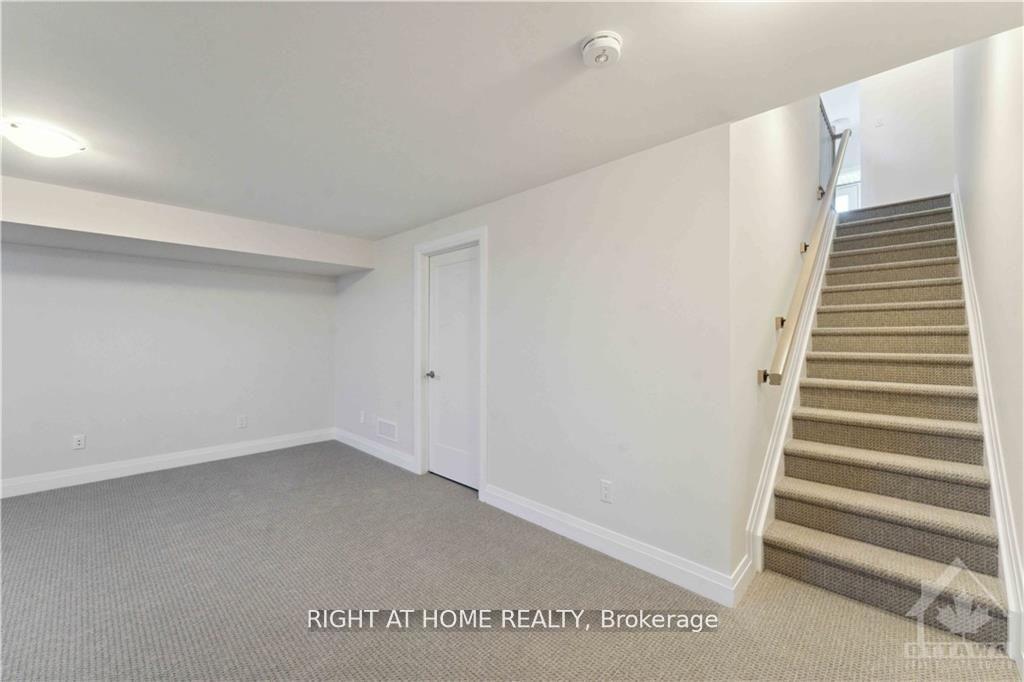 Photo 11 of 724 Petanque Crescent, Ottawa, Notting Hill/Summerside — HOMEH