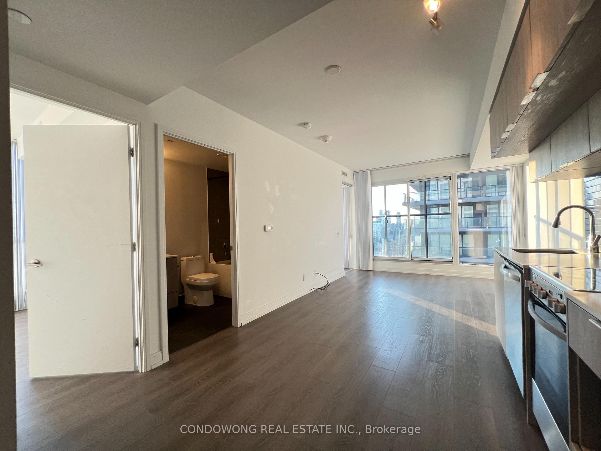 Photo 3 of Unit 4811, 181 Dundas Street E, Toronto, Church-Yonge Corridor — HOMEH
