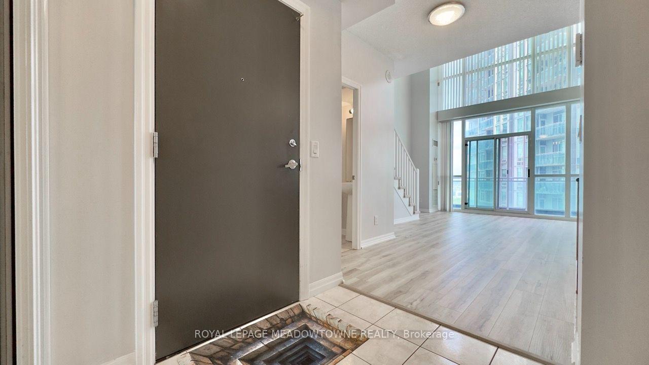 Photo 4 of Unit 2114, 223 Webb Drive, Mississauga, City Centre — HOMEH