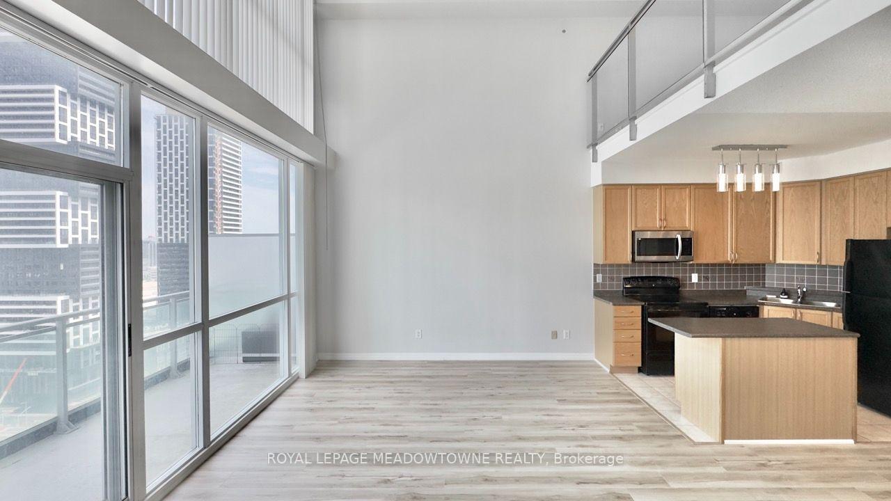 Photo 11 of Unit 2114, 223 Webb Drive, Mississauga, City Centre — HOMEH