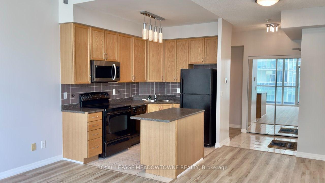 Photo 15 of Unit 2114, 223 Webb Drive, Mississauga, City Centre — HOMEH