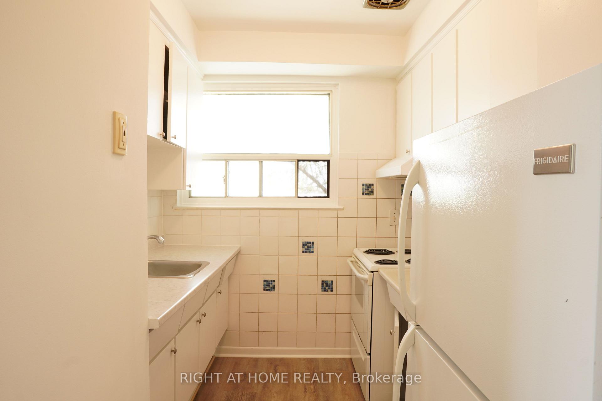 Photo 4 of Unit 3, 41 Northgate Drive, North York, Downsview-Roding-CFB — HOMEH