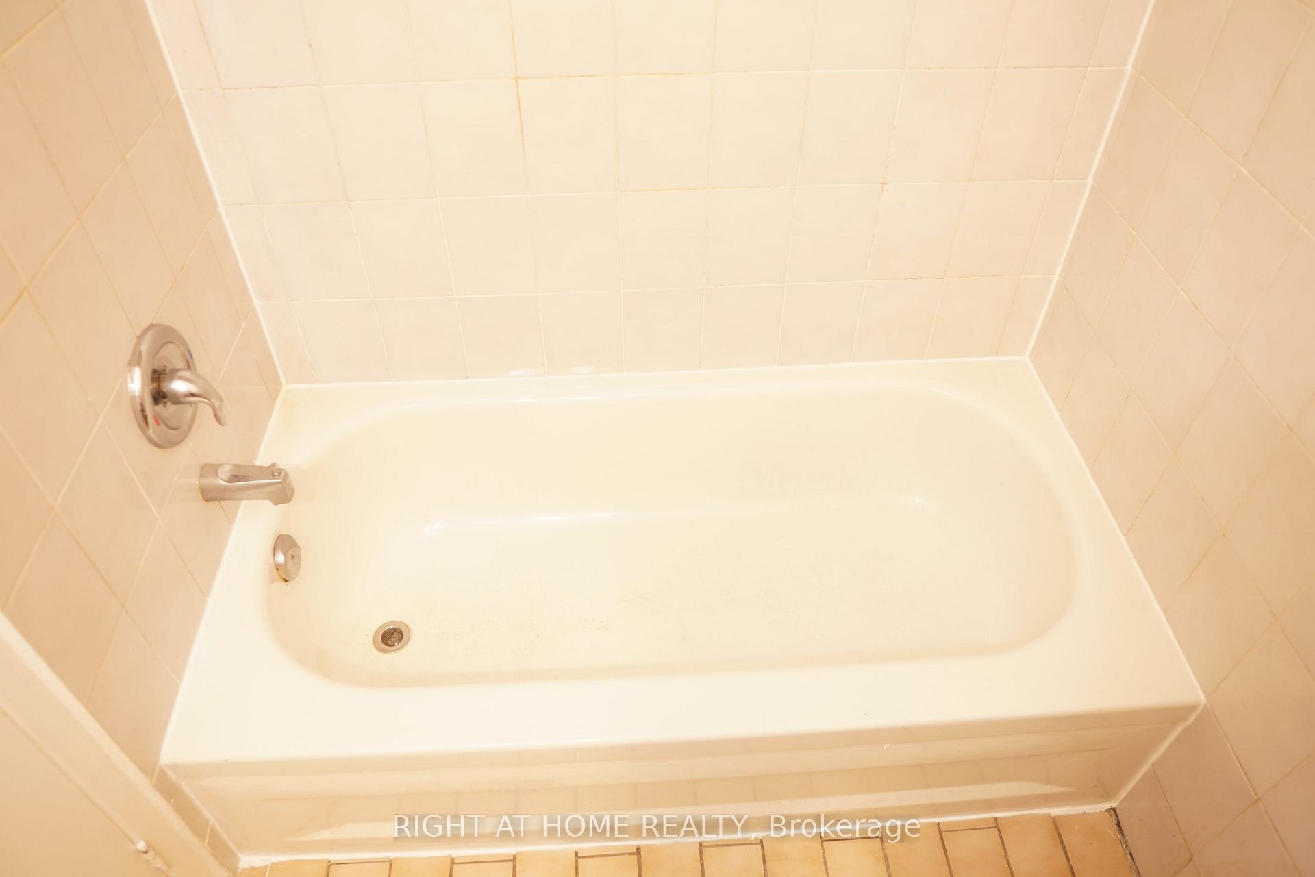 Photo 14 of Unit 3, 41 Northgate Drive, North York, Downsview-Roding-CFB — HOMEH