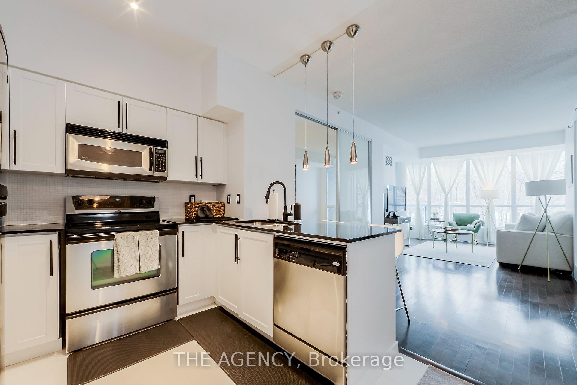 Photo 5 of Unit 208, 219 Fort York Boulevard, Toronto, Niagara — HOMEH