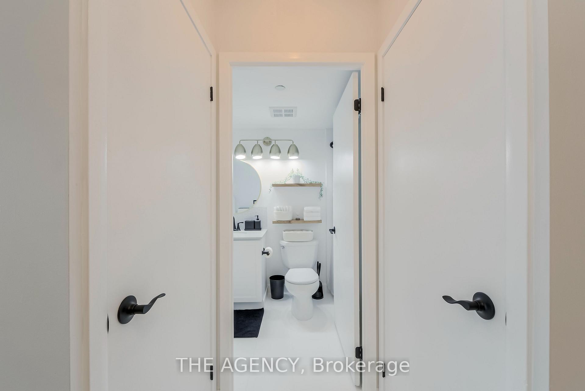 Photo 6 of Unit 208, 219 Fort York Boulevard, Toronto, Niagara — HOMEH