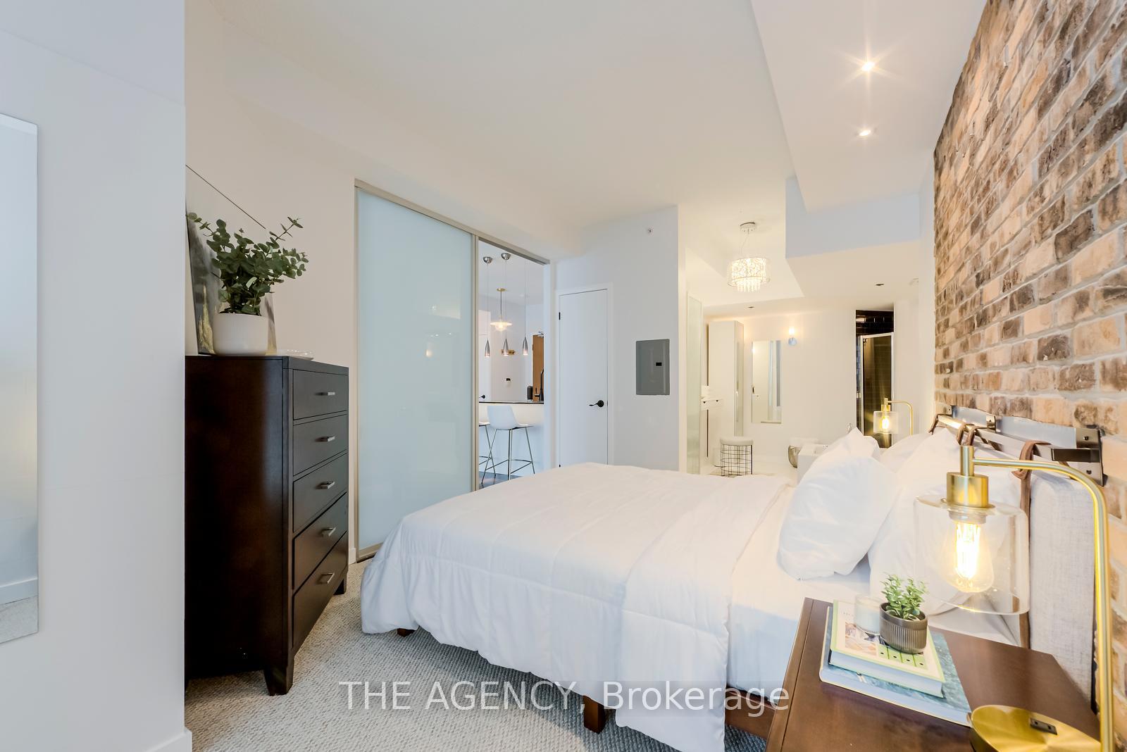 Photo 24 of Unit 208, 219 Fort York Boulevard, Toronto, Niagara — HOMEH