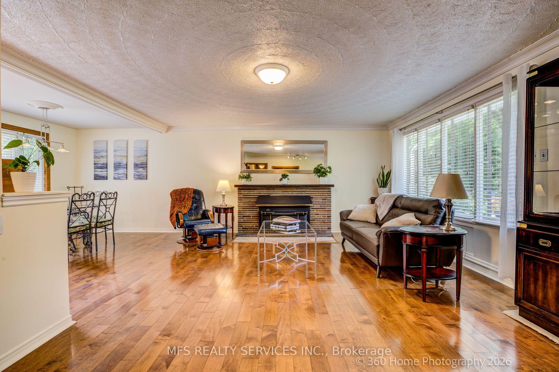 Photo 6 of 47 Deep Dene Drive, Scarborough, Highland Creek — HOMEH
