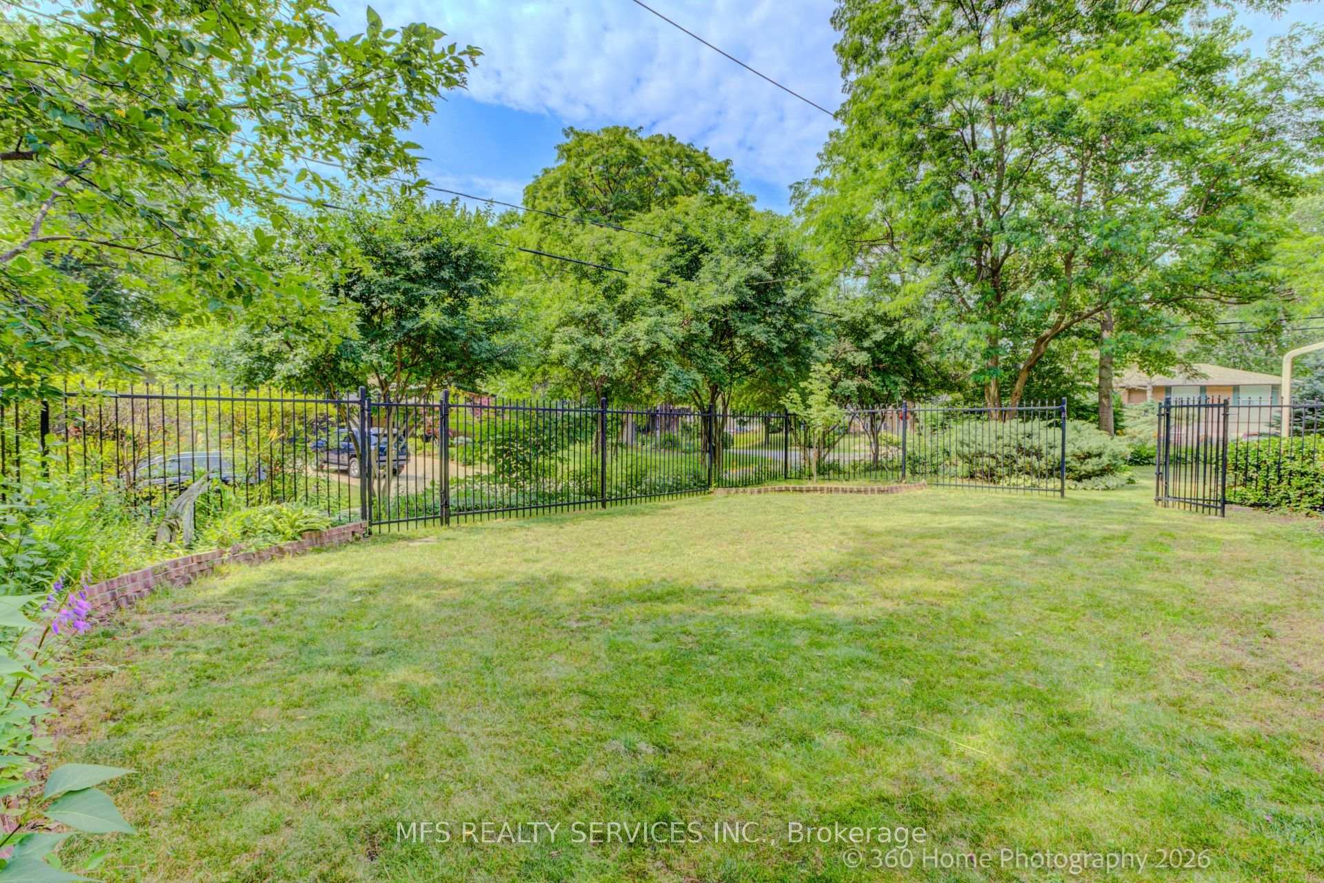 Photo 25 of 47 Deep Dene Drive, Scarborough, Highland Creek — HOMEH