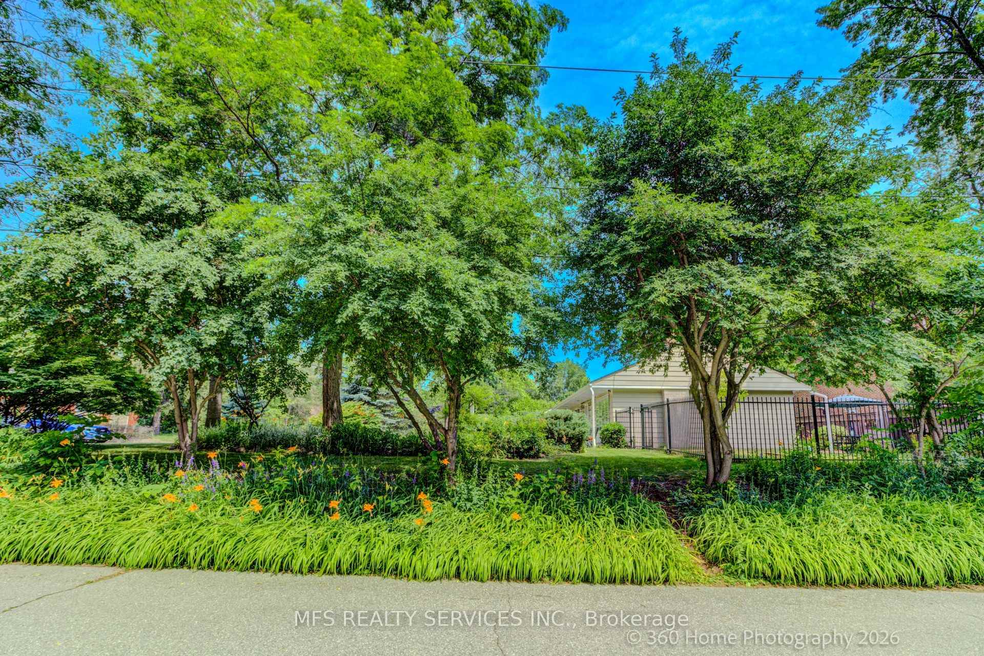 Photo 31 of 47 Deep Dene Drive, Scarborough, Highland Creek — HOMEH