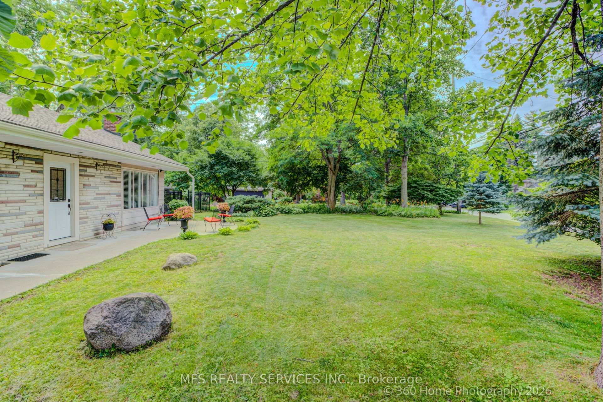 Photo 32 of 47 Deep Dene Drive, Scarborough, Highland Creek — HOMEH