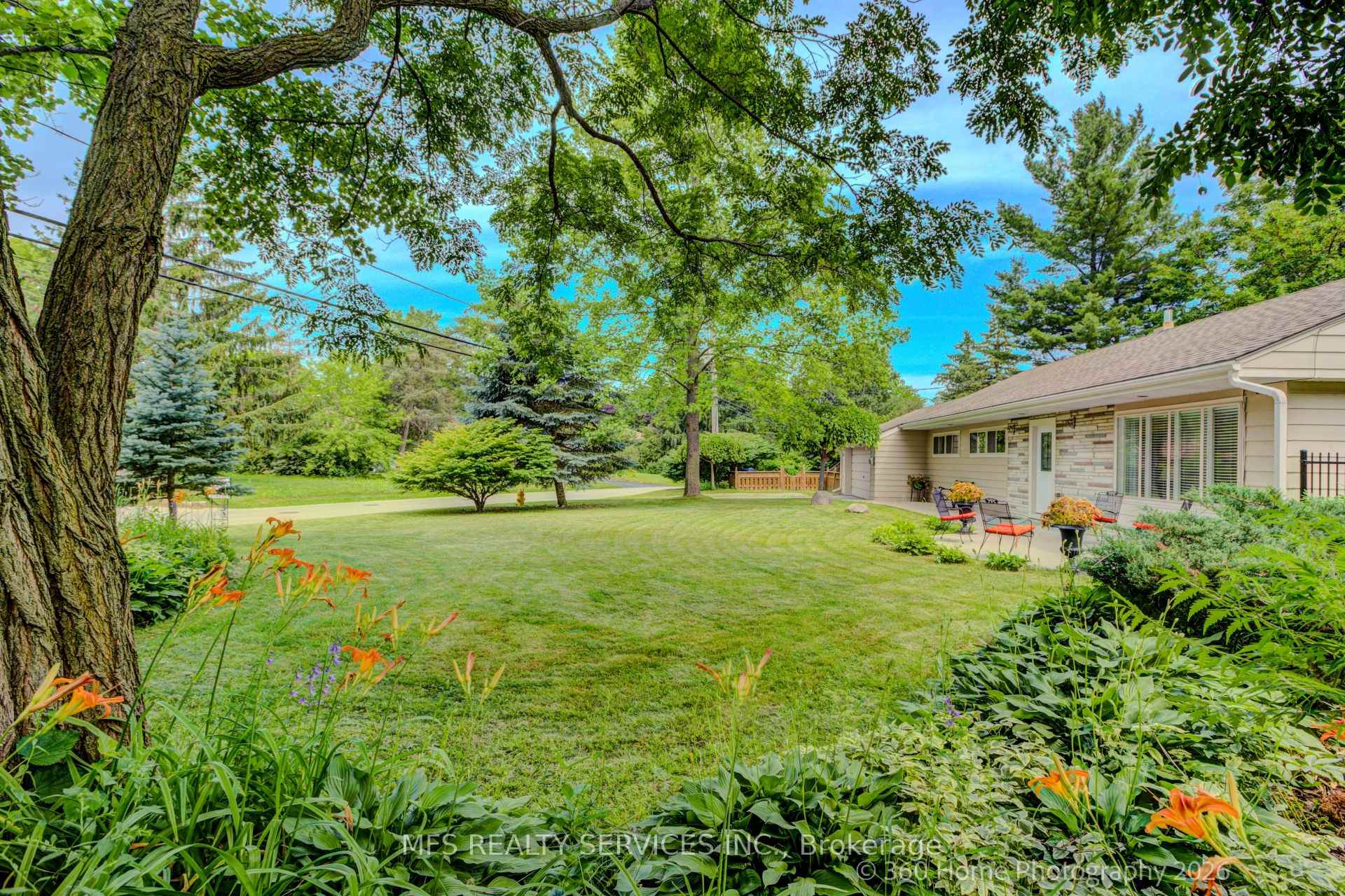 Photo 33 of 47 Deep Dene Drive, Scarborough, Highland Creek — HOMEH