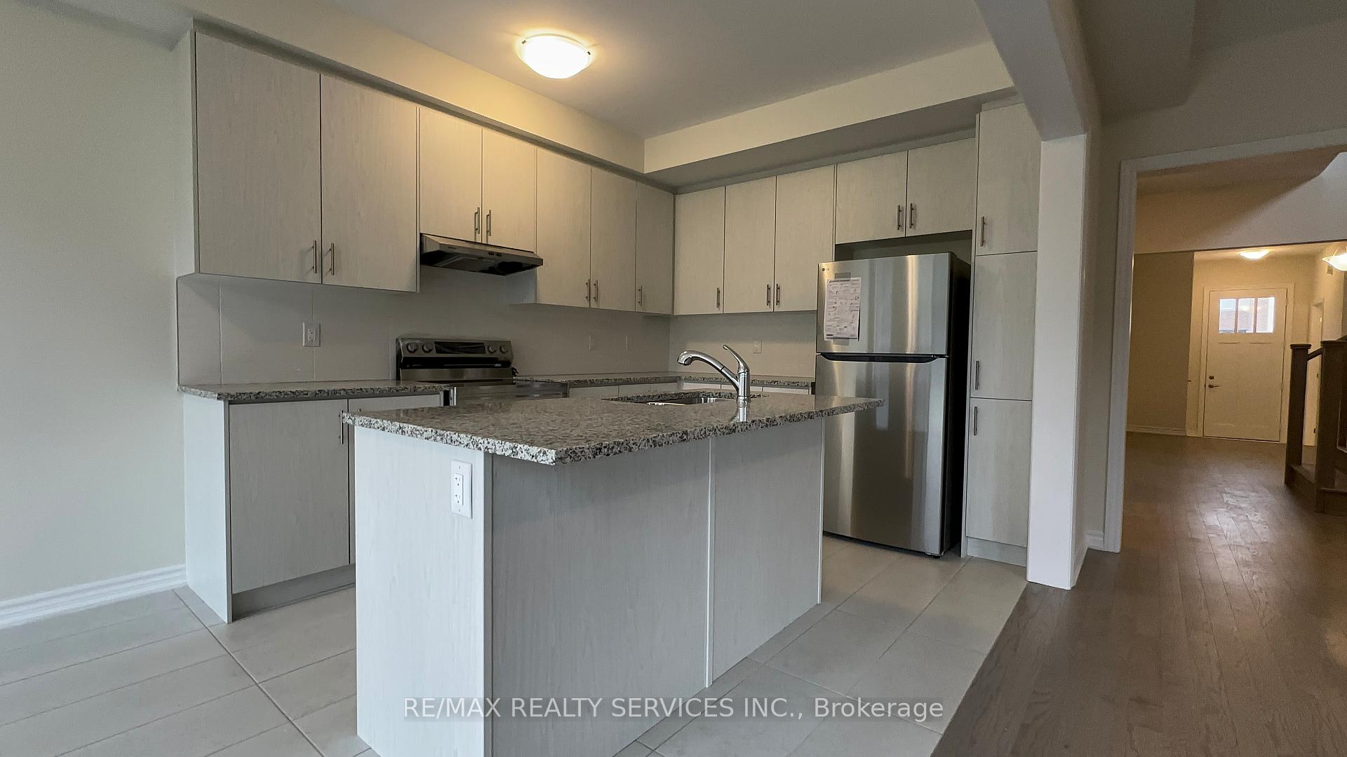 Photo 13 of 10 Molnar Crescent, Brantford, Empire South — HOMEH