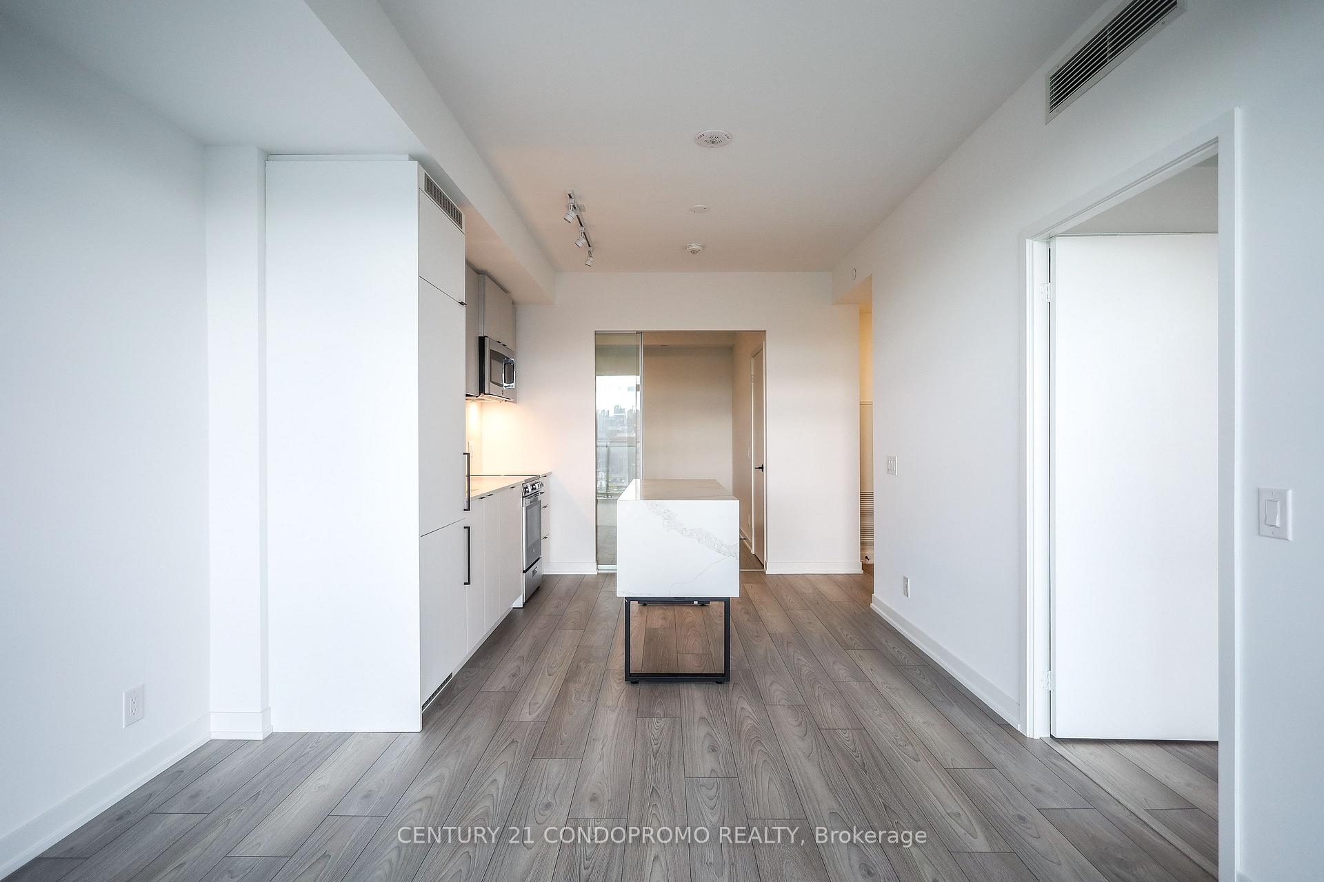 Photo 8 of Unit 1511, 285 Dufferin Street, Toronto, South Parkdale — HOMEH