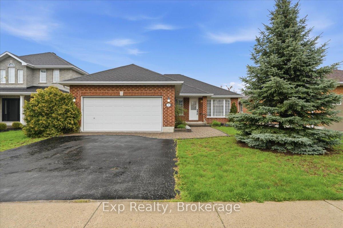 Photo 1 of 17 Spruce Gardens, Belleville, Belleville Ward — HOMEH