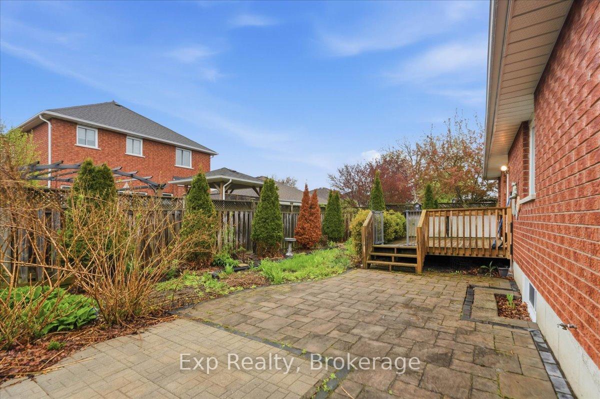 Photo 38 of 17 Spruce Gardens, Belleville, Belleville Ward — HOMEH