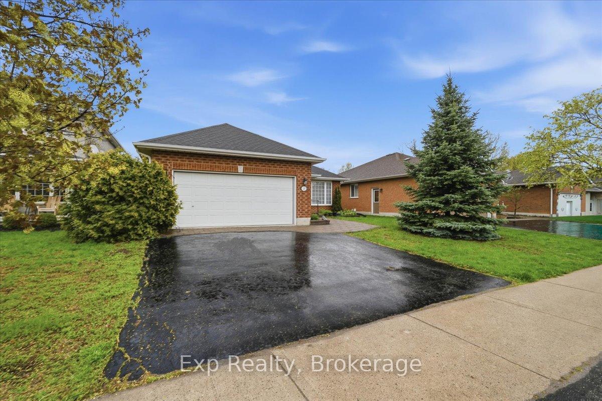 Photo 43 of 17 Spruce Gardens, Belleville, Belleville Ward — HOMEH