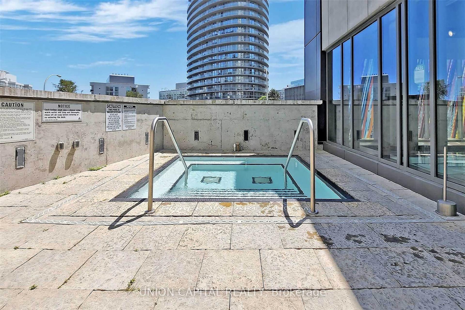 Photo 6 of Unit 508, 90 Queens Wharf Road, Toronto, Waterfront Communities — HOMEH