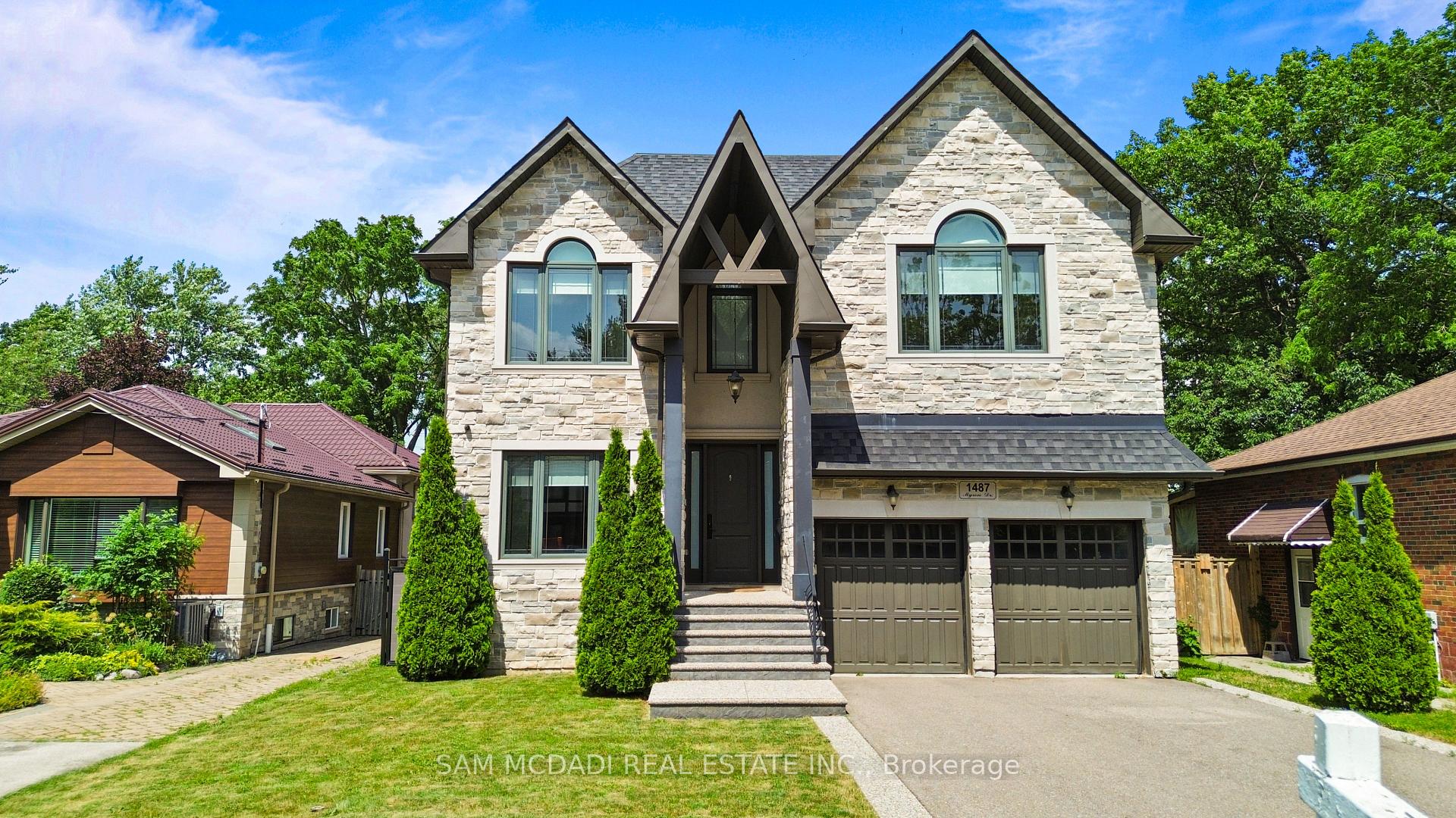 Photo 4 of 1487 Myron Drive, Mississauga, Lakeview — HOMEH