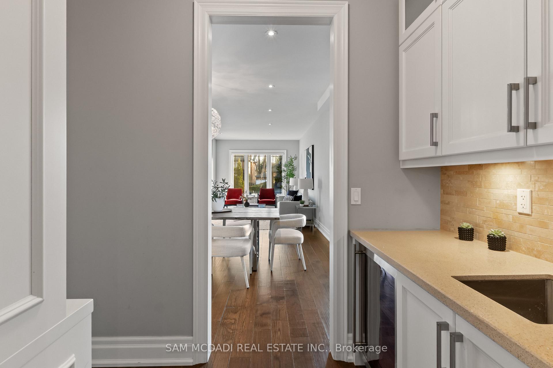 Photo 8 of 1487 Myron Drive, Mississauga, Lakeview — HOMEH