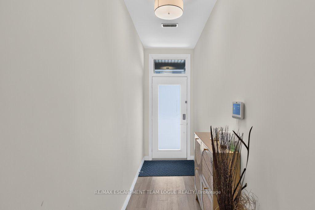 Photo 3 of Unit 15, 270 Melvin Avenue, Hamilton, McQuesten — HOMEH