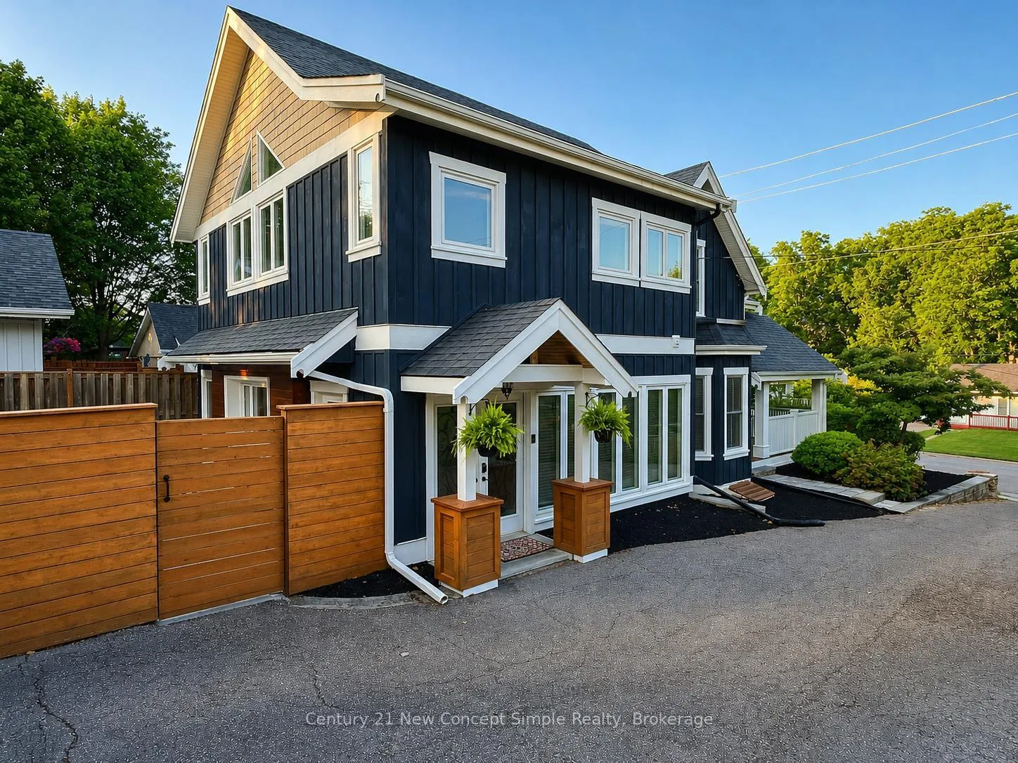 Photo 9 of 56 Machell Avenue, Aurora, Aurora Village — HOMEH